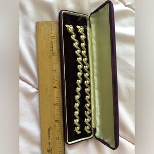 Beautiful vintage Pearl and gold bracelets- probably 70yrs old-